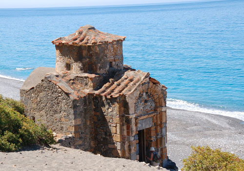 Crete walks:Chapel on Agios Pavlos beach