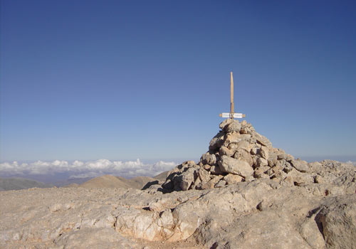 Crete-walks: White mountains Pachnes summit