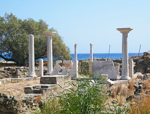 Walks on Karpathos Island: Ruins of a christian basilika in Pigadia